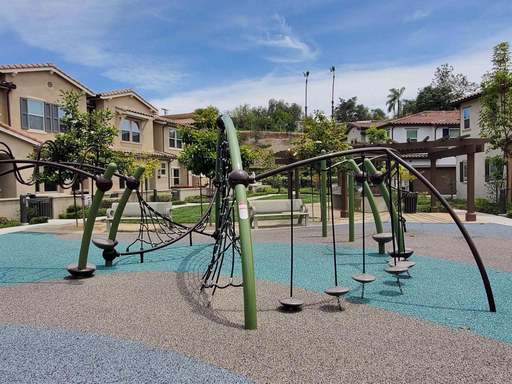 1118 Delpy View Point Vista, CA 92084 - Photo 17 of 19