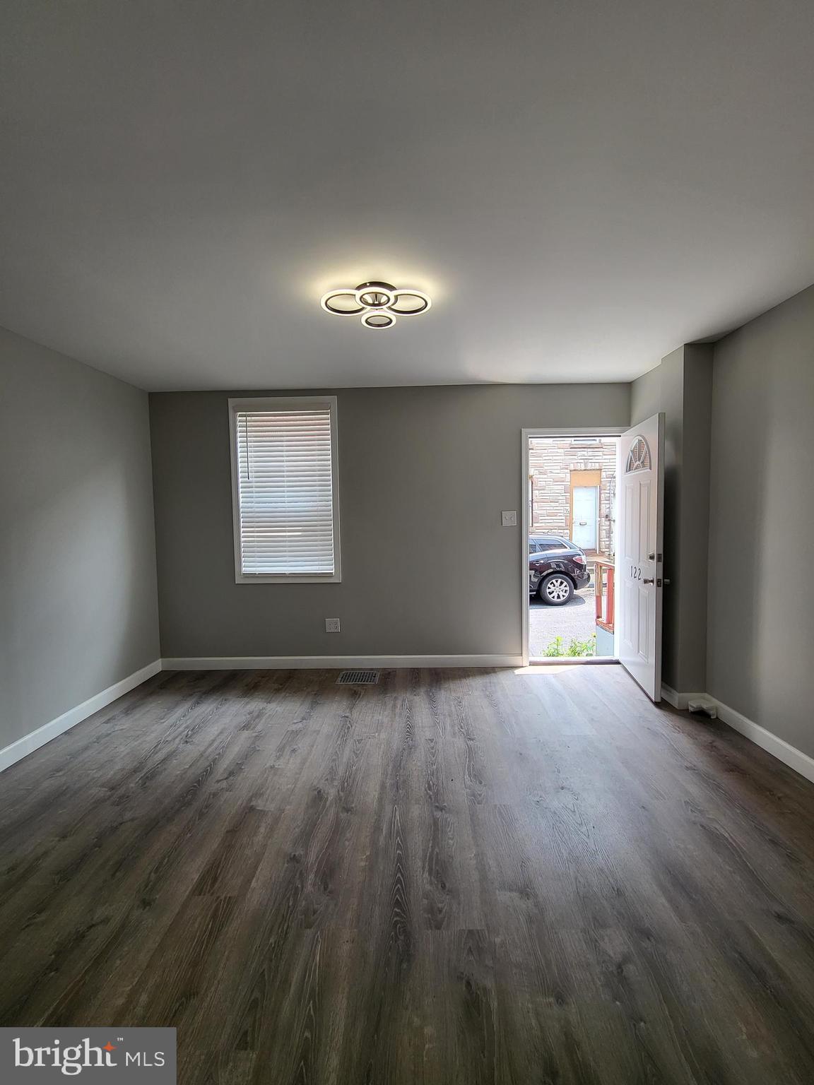 122 Rose Street Reading, PA 19601 - Photo 5 of 29