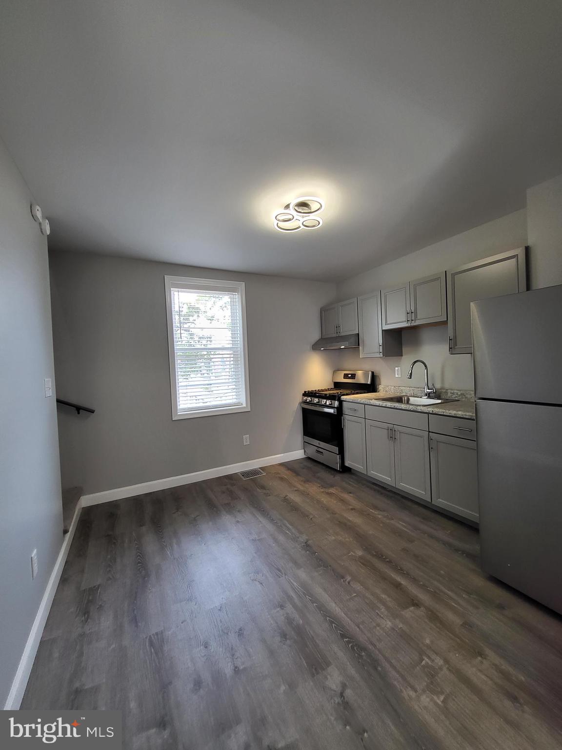 122 Rose Street Reading, PA 19601 - Photo 6 of 29