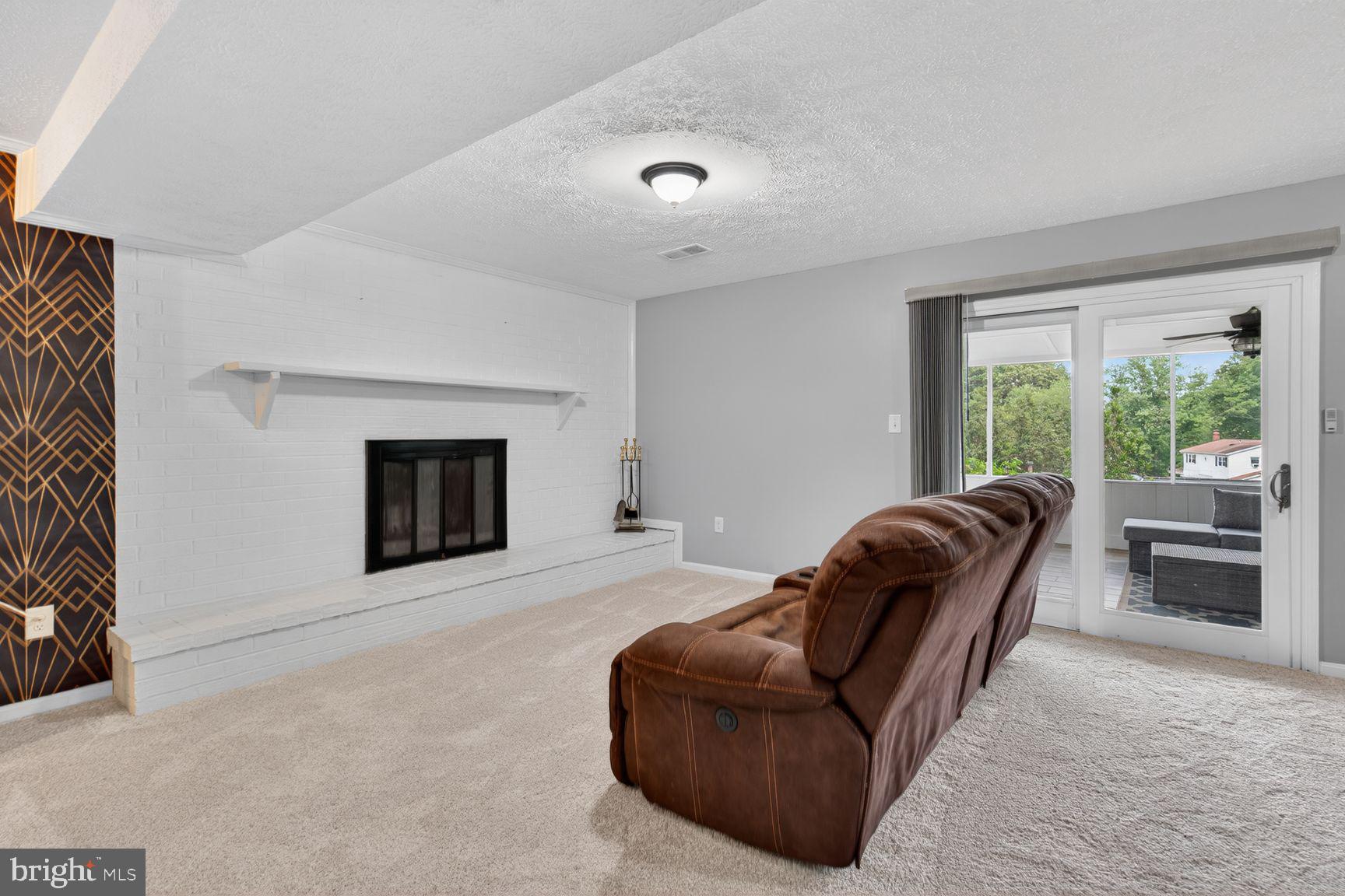 6811 Sydenstricker Road Springfield, VA 22152 - Photo 13 of 34