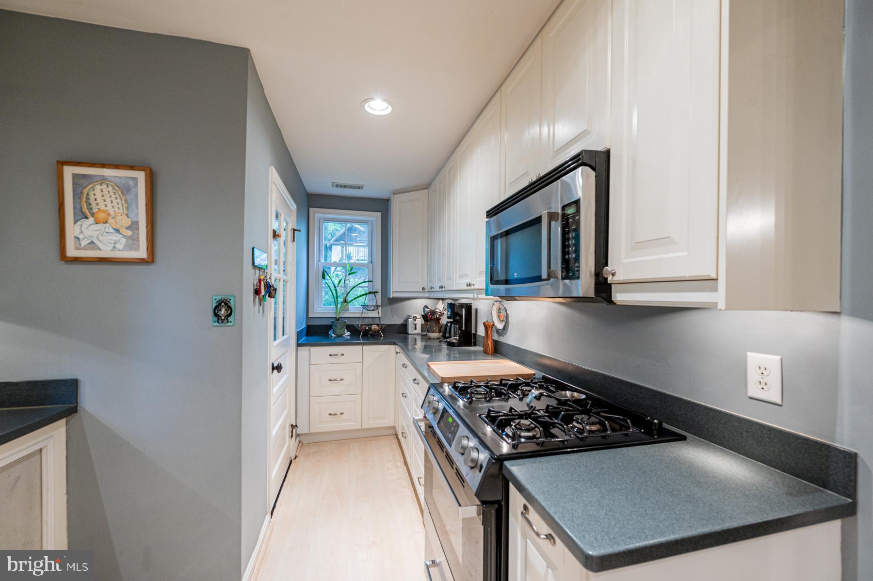 2219 Arden Road Baltimore, MD 21209 - Photo 11 of 44 Kitchen