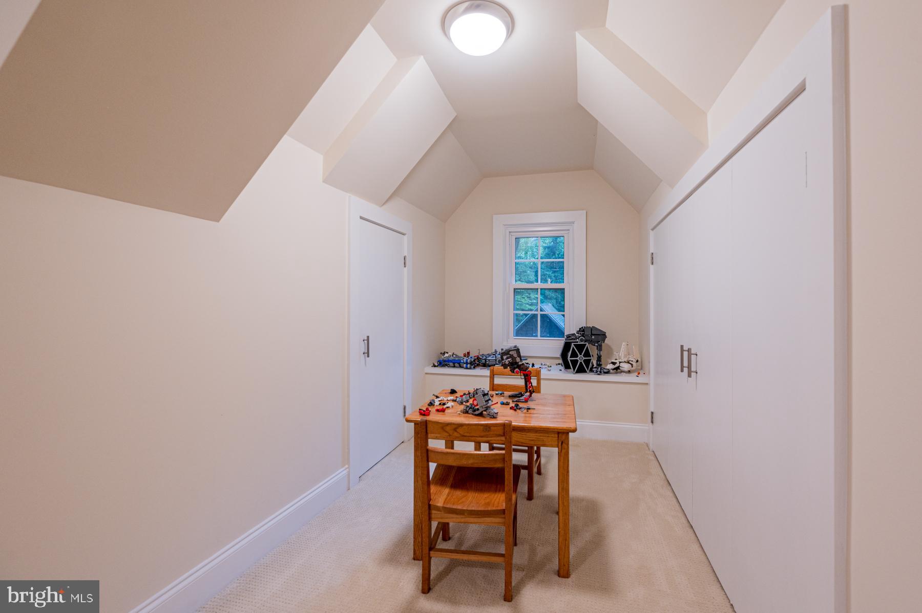 2219 Arden Road Baltimore, MD 21209 - Photo 29 of 44 3rd Floor Family Room