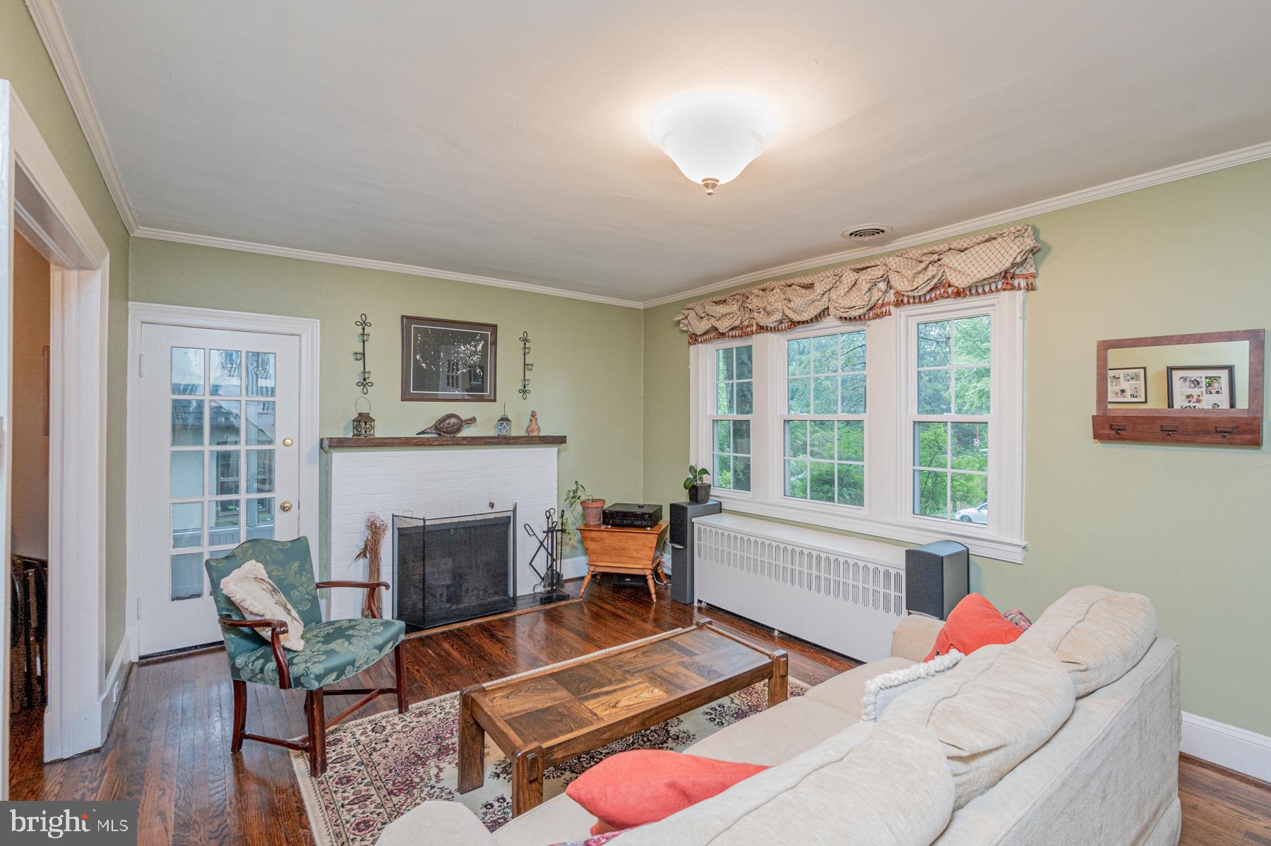 2219 Arden Road Baltimore, MD 21209 - Photo 5 of 44 Family Room