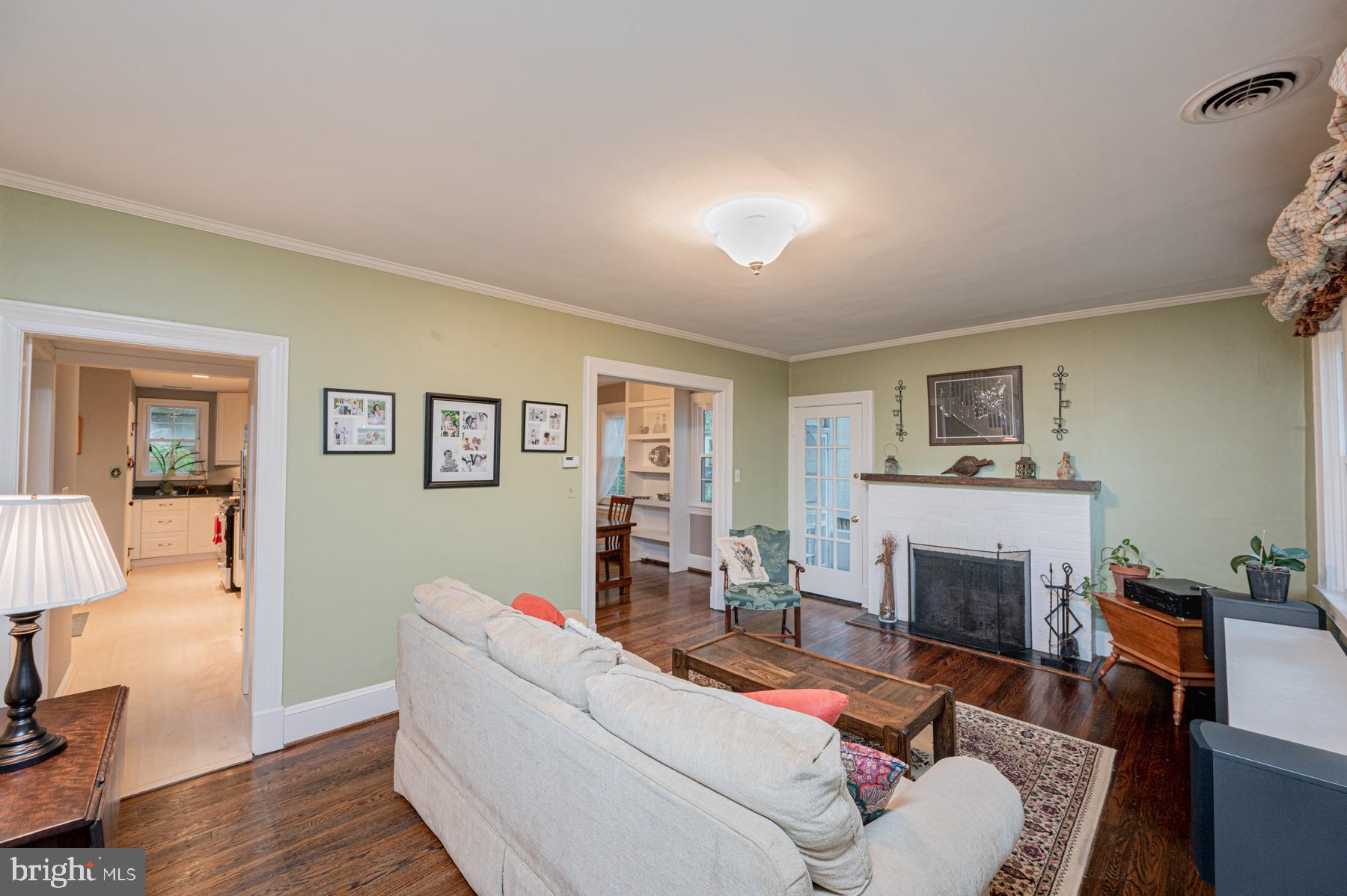 2219 Arden Road Baltimore, MD 21209 - Photo 6 of 44 Family Room