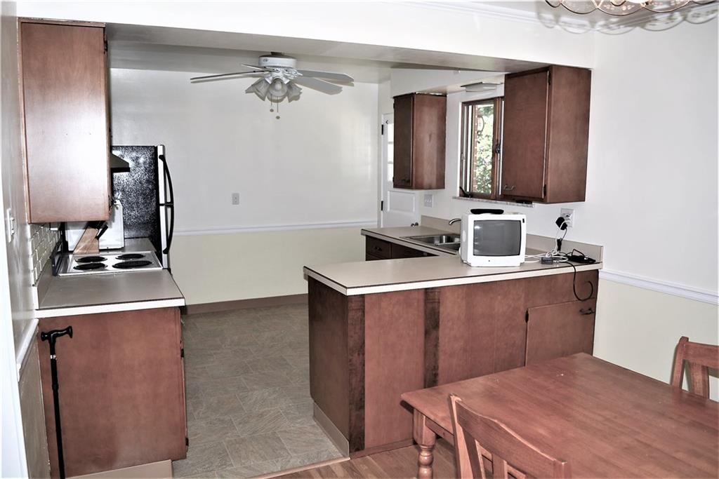 313 Woodcroft Road Economy, PA 15005 - Photo 8 of 23 kitchen