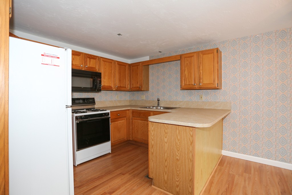 849 Boston Post Road, Unit 7E Marlborough, MA 01752 - Photo 3 of 16 Gallery Image 3