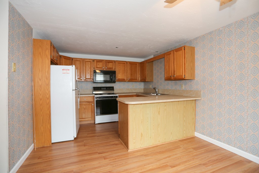 849 Boston Post Road, Unit 7E Marlborough, MA 01752 - Photo 5 of 16 Gallery Image 5