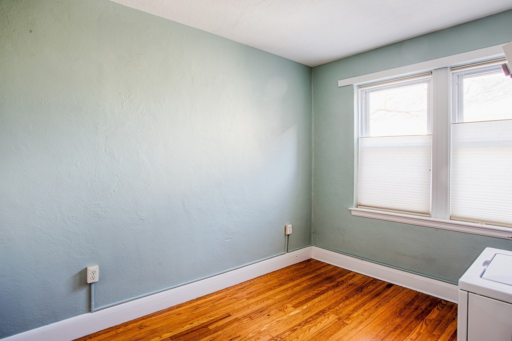6 R Hazel Street, Unit 2 Salem, MA 01970 - Photo 4 of 8 Gallery Image 4