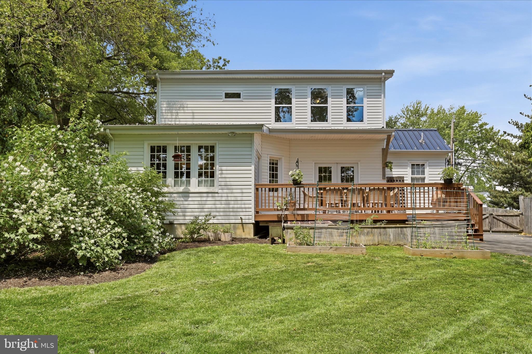 405 Edwards Ferry Road Northeast Leesburg, VA 20176 - Photo 52 of 95 Back Exterior