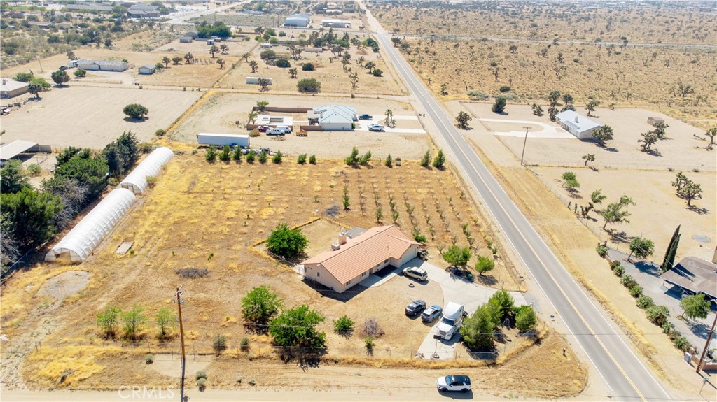 9995 Smoke Tree Road Hesperia, CA 92344 - Photo 2 of 74