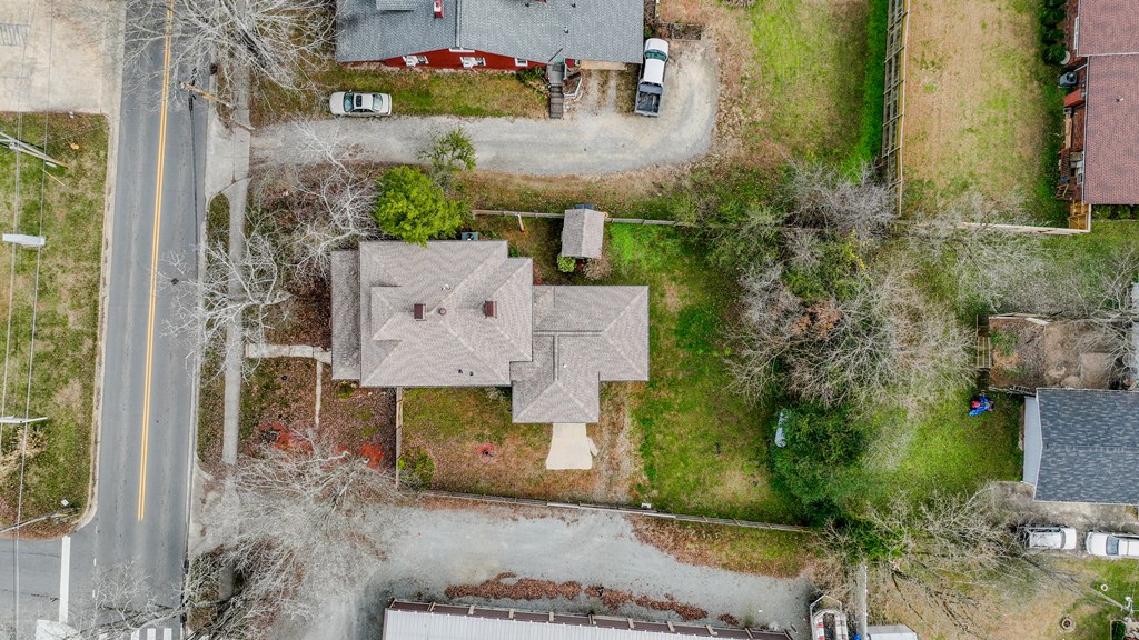 366 Hill Street Murphy, NC 28906 - Photo 3 of 39 an aerial view of a house with a yard
