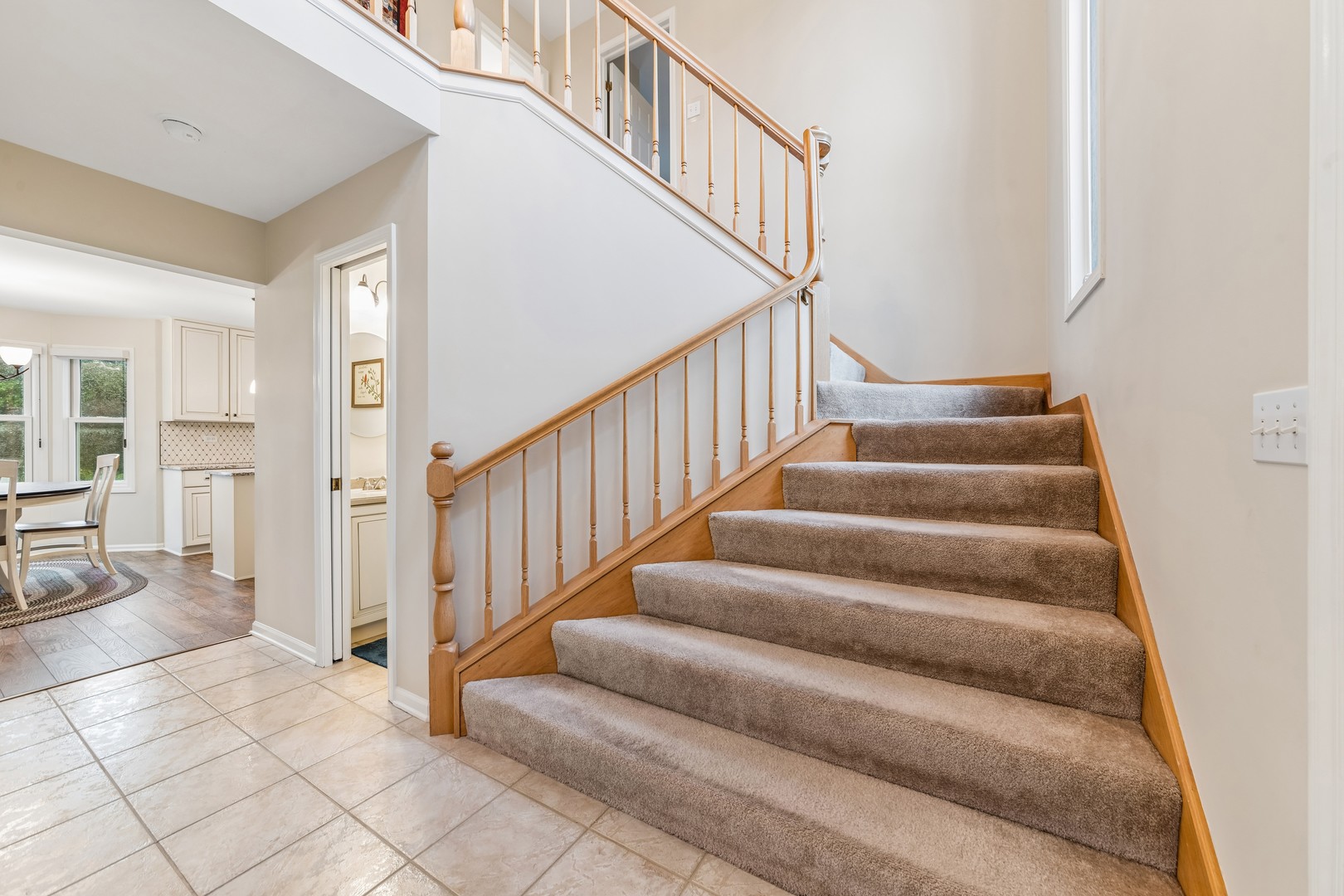 2860 Weld Road Elgin, IL 60124 - Photo 2 of 20 Gallery Image 2