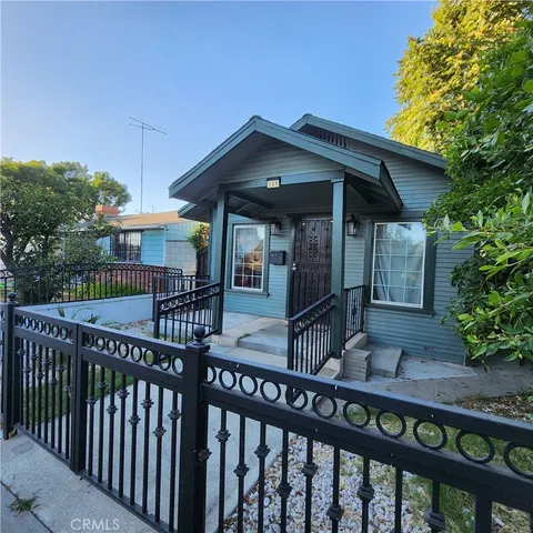 $589,000 | 125 East 68th Way, Long Beach, CA 90805