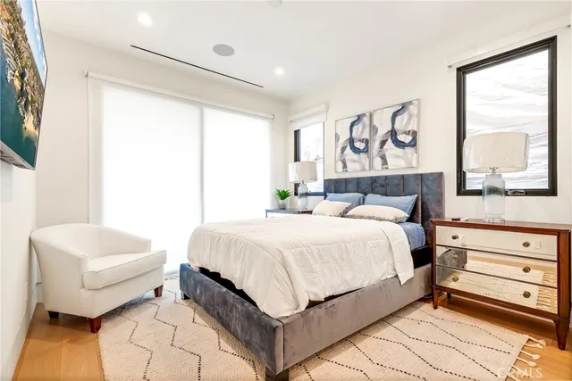 a view of entryway and hall