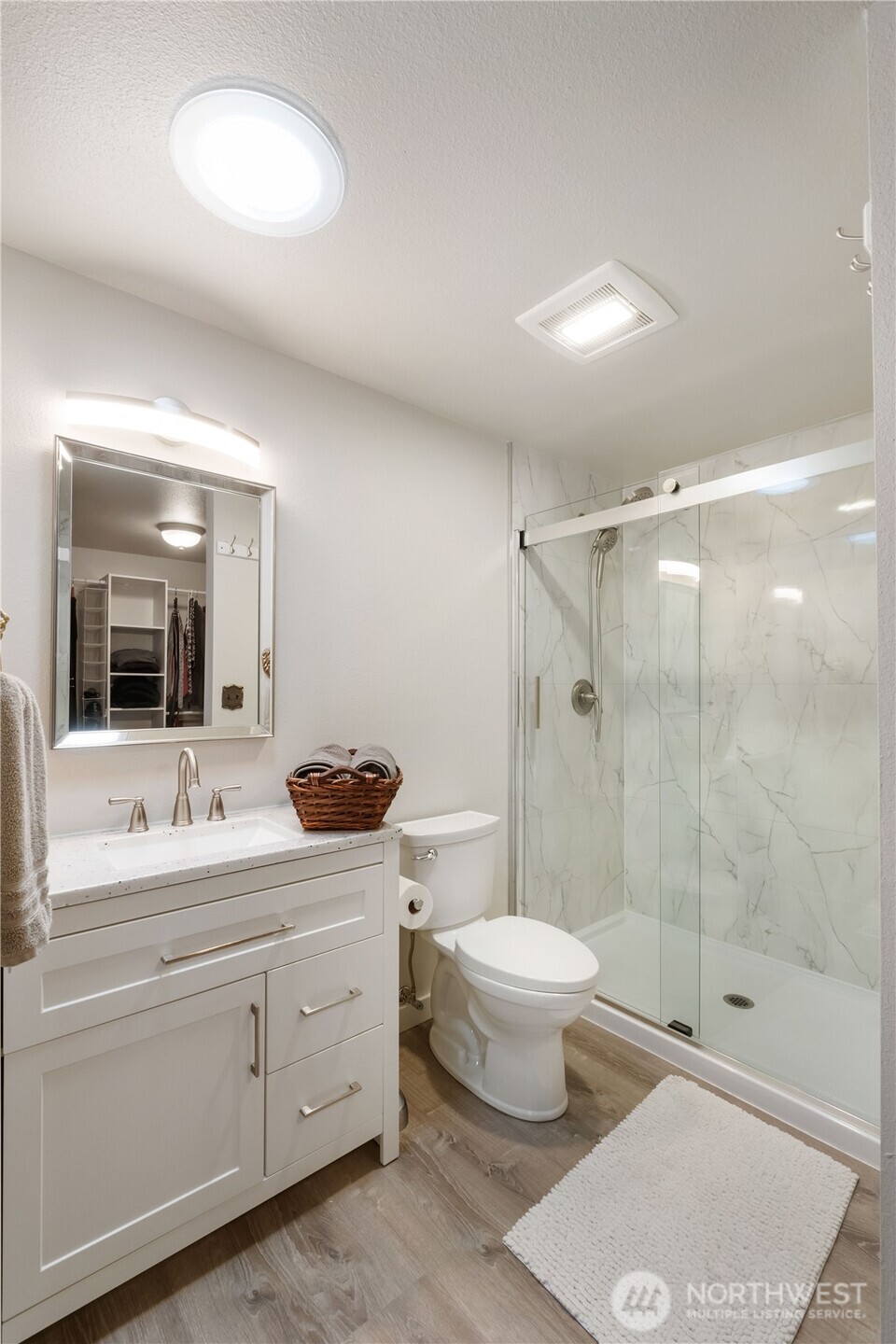 36607 9th Avenue Southwest Federal Way, WA 98023 - Photo 23 of 40 a bathroom with a double vanity sink toilet and shower