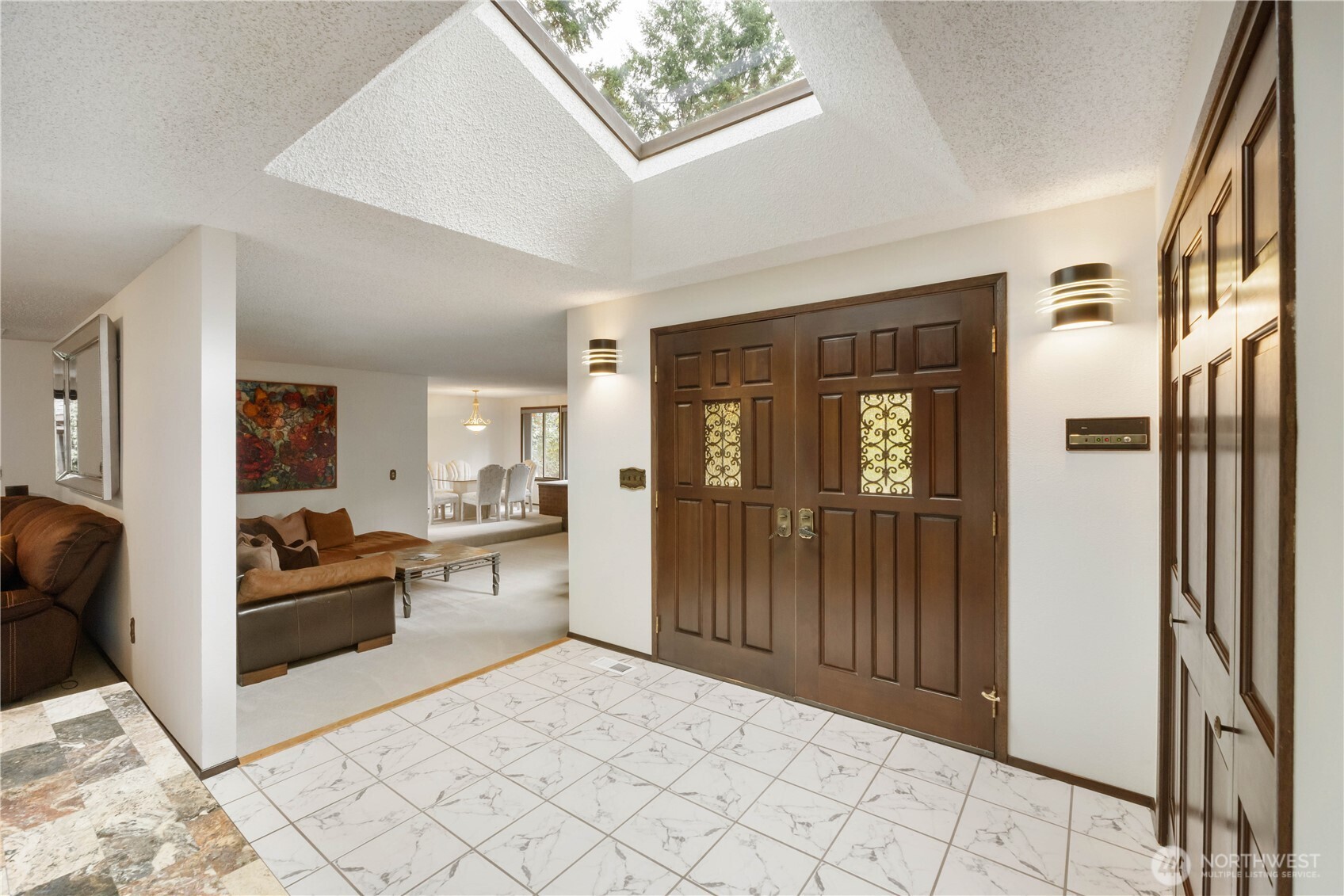36607 9th Avenue Southwest Federal Way, WA 98023 - Photo 8 of 40 a view of a living room