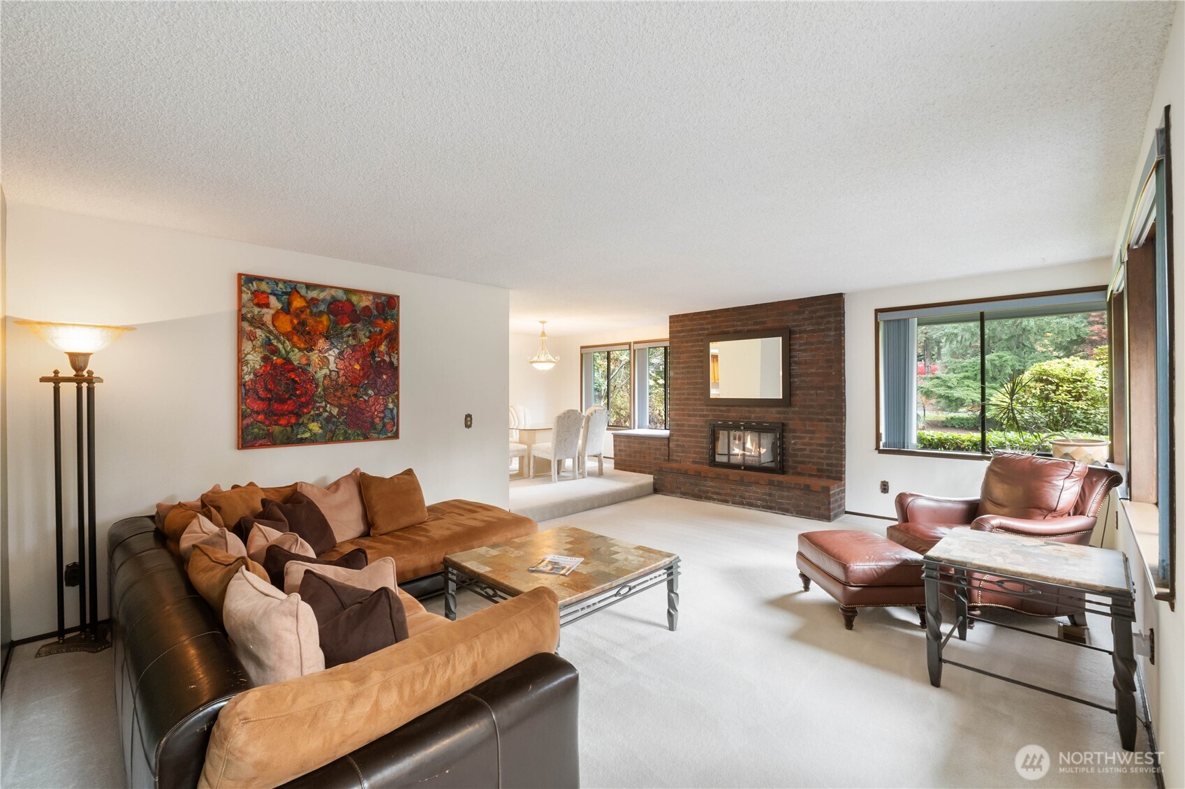 36607 9th Avenue Southwest Federal Way, WA 98023 - Photo 10 of 40 a living room with furniture and a window