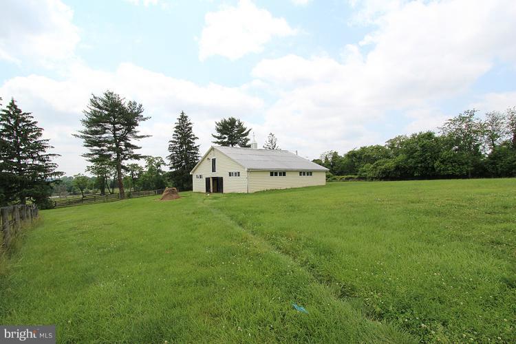 16009 Partnership Road Poolesville, MD 20837 - Photo 28 of 30 Exterior (Rear)