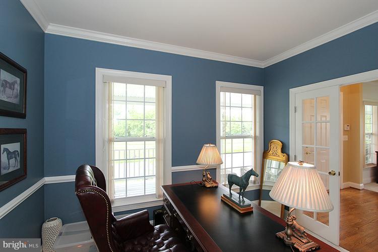16009 Partnership Road Poolesville, MD 20837 - Photo 6 of 30 Interior (General)