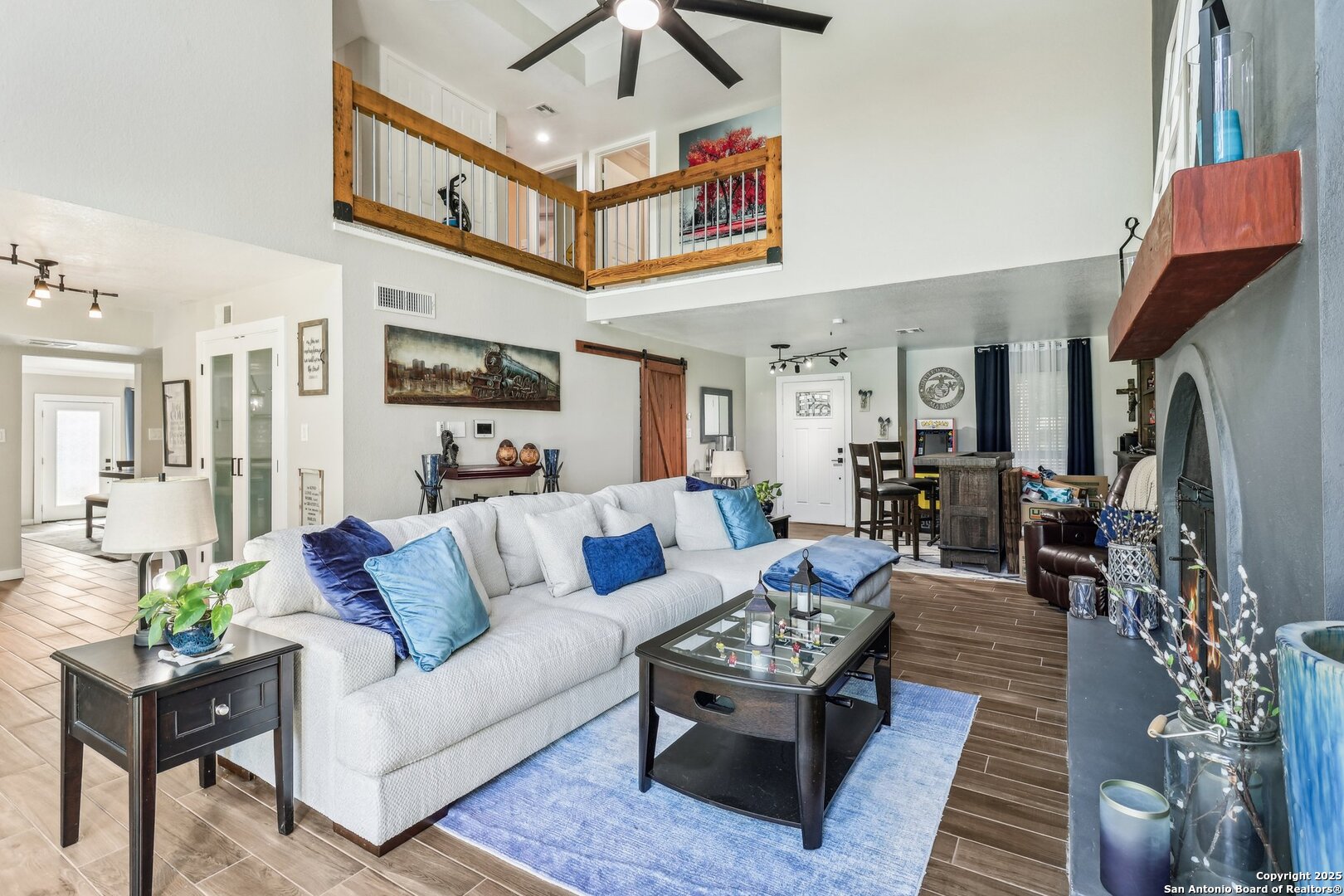 11039 Javalin Trail Helotes, TX 78023 - Photo 5 of 34