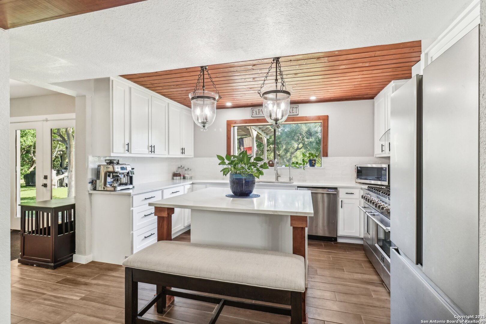 11039 Javalin Trail Helotes, TX 78023 - Photo 8 of 34