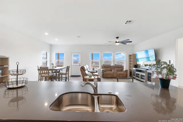 $410,000 | 32323 Star Anise Way, Bulverde, TX 78163