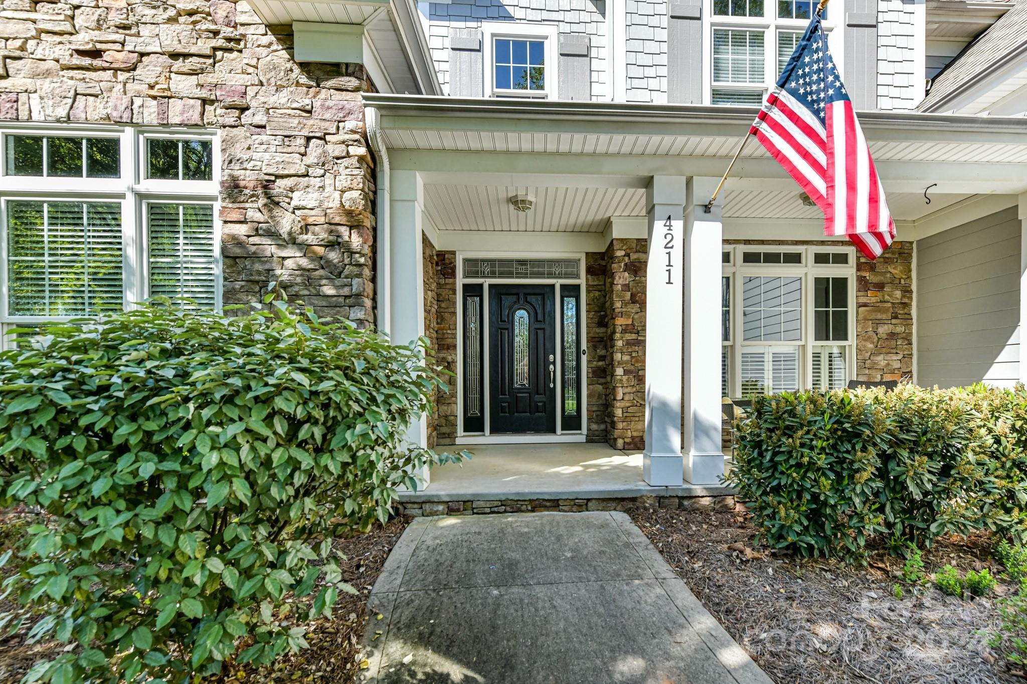 4211 Crepe Ridge Drive Denver, NC 28037 - Photo 3 of 48 Gallery Image 3
