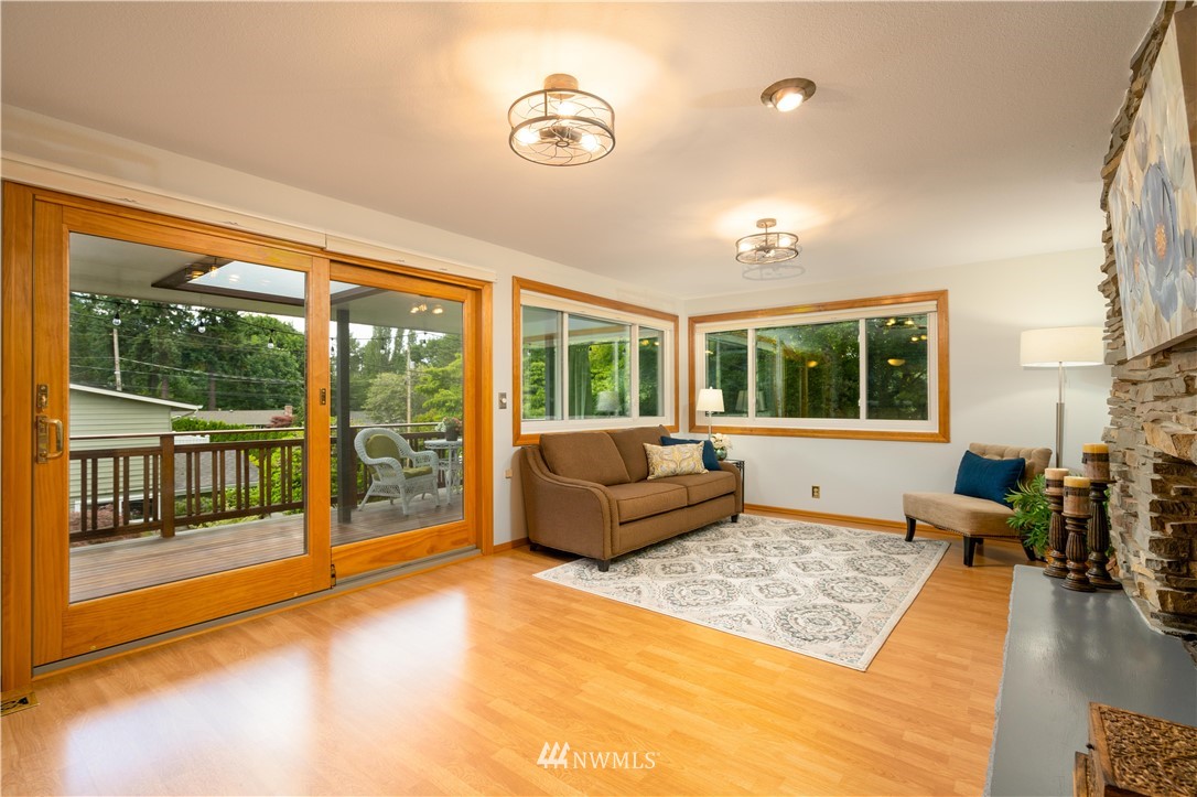 9332 Northeast 175th Street Bothell, WA 98011 - Photo 13 of 34 Gallery Image 13