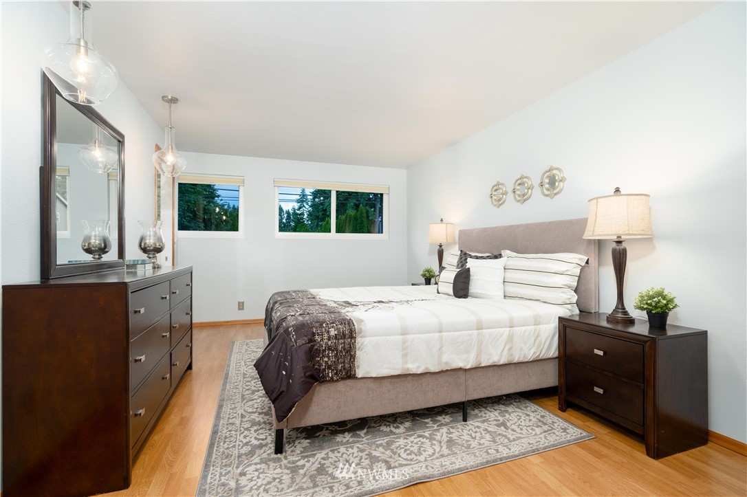 9332 Northeast 175th Street Bothell, WA 98011 - Photo 15 of 34 Gallery Image 15