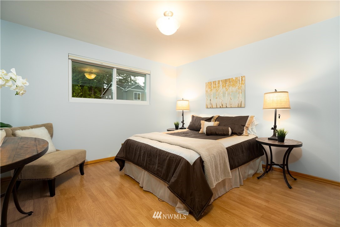 9332 Northeast 175th Street Bothell, WA 98011 - Photo 18 of 34 Gallery Image 18