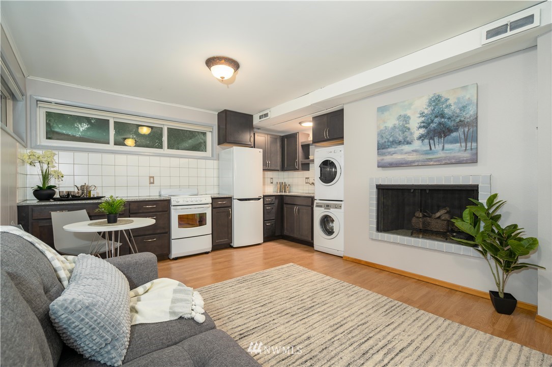 9332 Northeast 175th Street Bothell, WA 98011 - Photo 21 of 34 Gallery Image 21