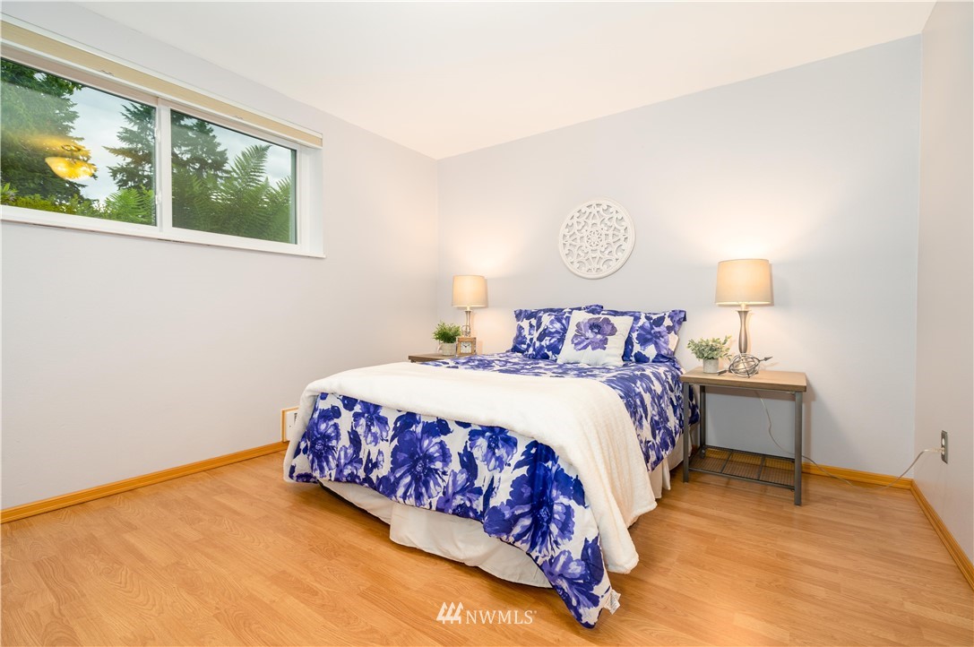 9332 Northeast 175th Street Bothell, WA 98011 - Photo 25 of 34 Gallery Image 25