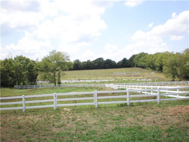 870 Roberts Road Watertown, TN 37184 - Photo 8 of 12