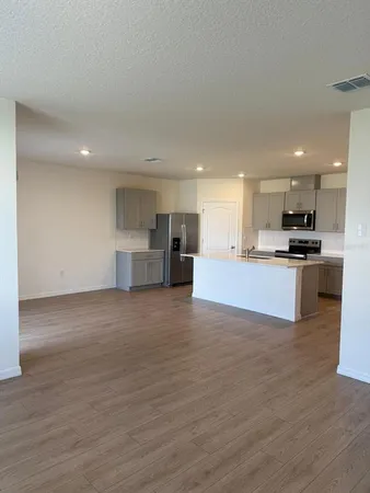 $2,800 | 299 Conway Avenue, St. Cloud, FL 34771