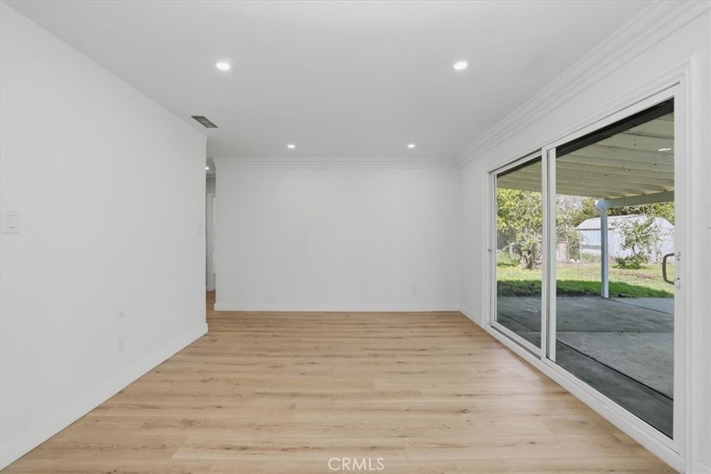 6490 Hillside Avenue Riverside, CA 92504 - Photo 5 of 25