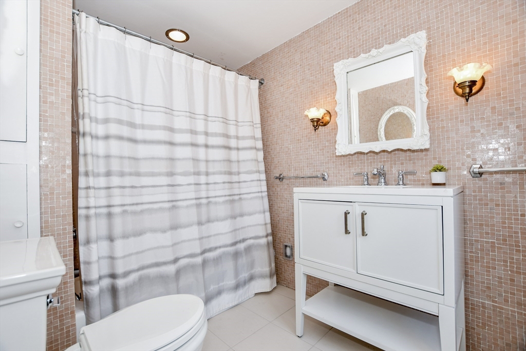 89 Front Street Marion, MA 02738 - Photo 25 of 42