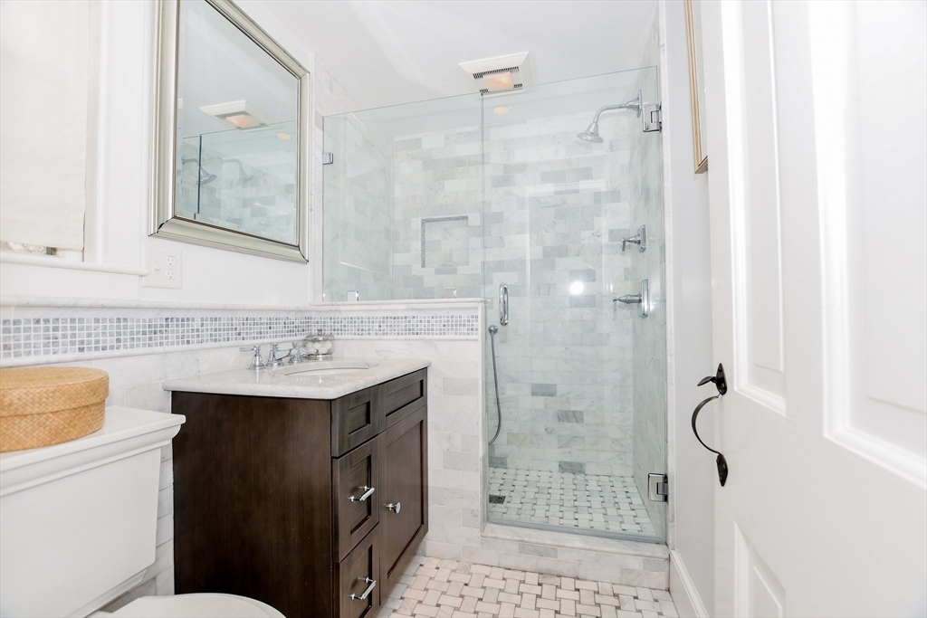 89 Front Street Marion, MA 02738 - Photo 30 of 42