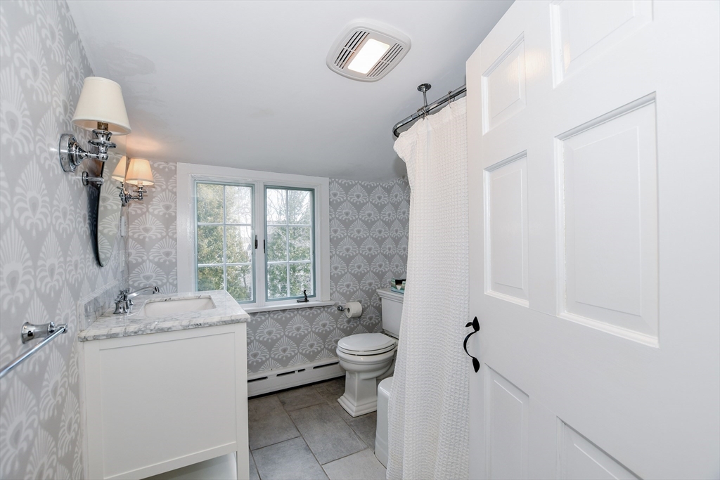 89 Front Street Marion, MA 02738 - Photo 31 of 42