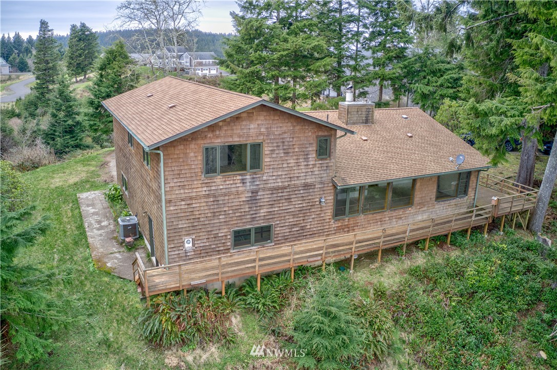 2172 Reservoir Road Ilwaco, WA 98624 - Photo 3 of 28 Gallery Image 3