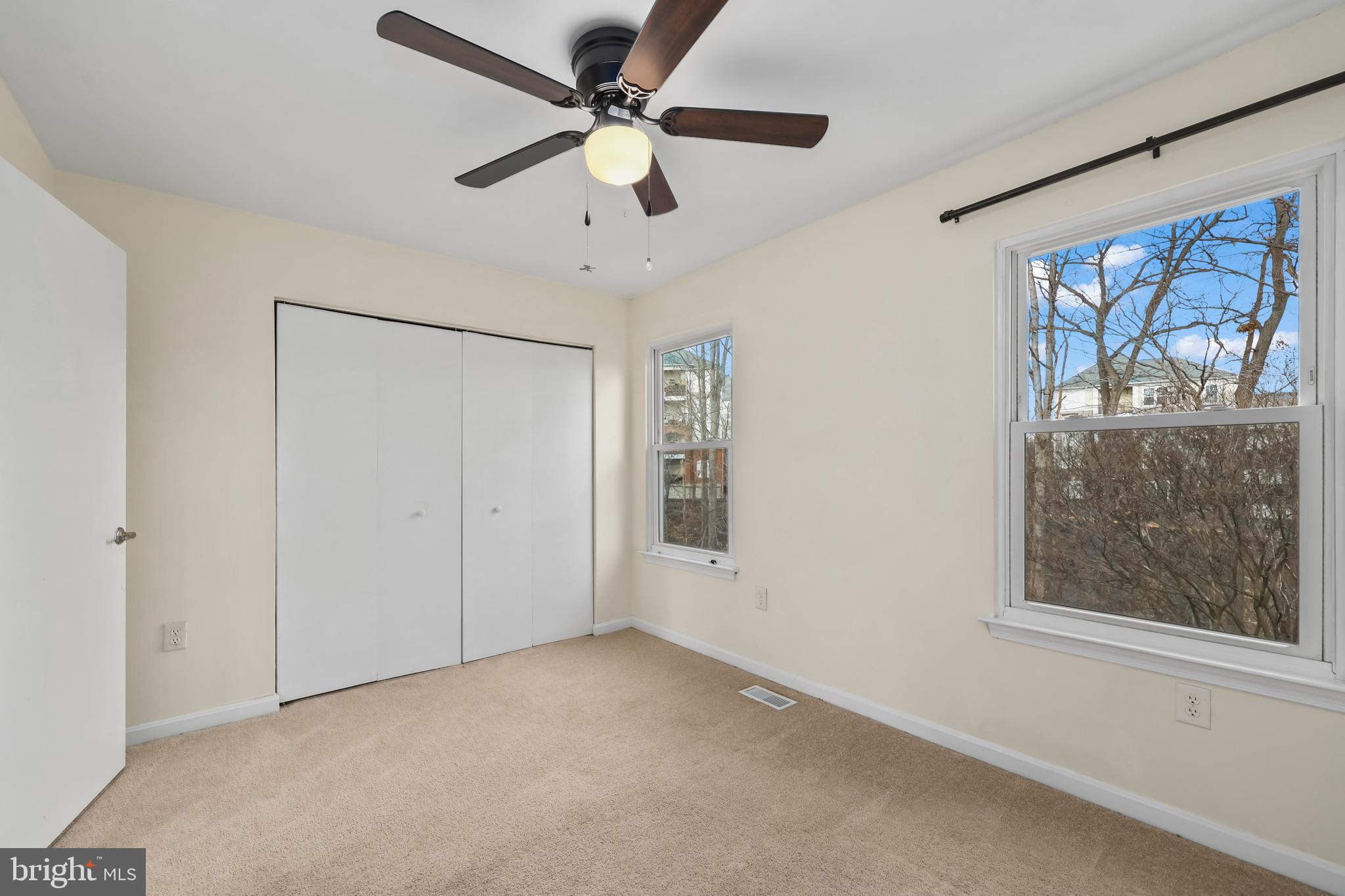 15372 Gunsmith Terrace Woodbridge, VA 22191 - Photo 14 of 37 a view of an empty room with a window