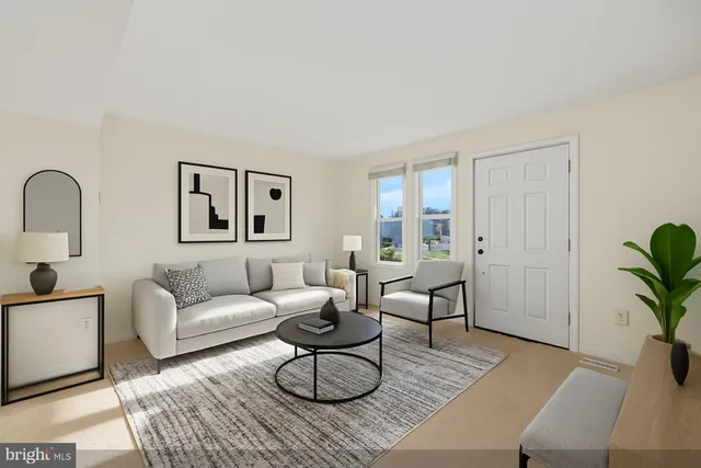 $399,900 | 15372 Gunsmith Terrace, Woodbridge, VA 22191