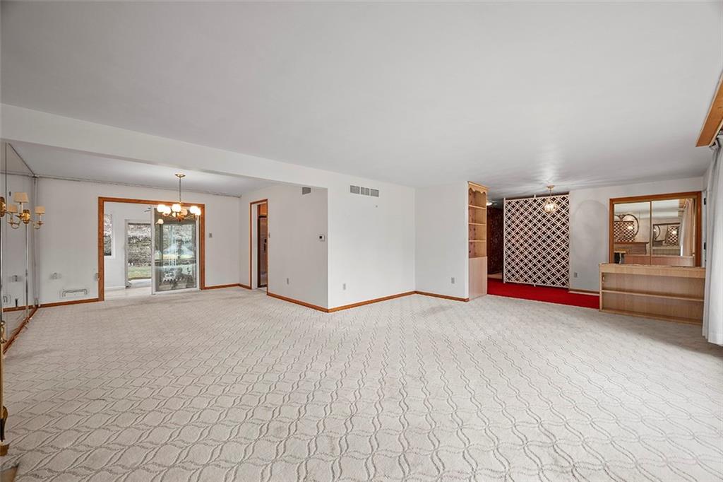 59 Holland Road Pittsburgh, PA 15235 - Photo 3 of 16 Gallery Image 3