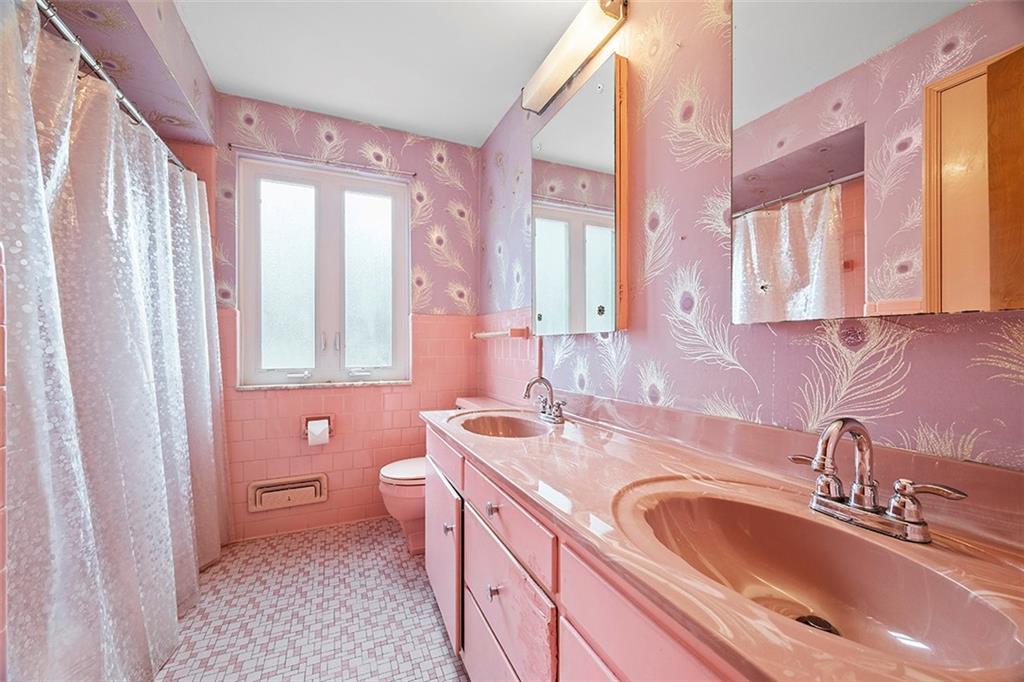 59 Holland Road Pittsburgh, PA 15235 - Photo 9 of 16 Gallery Image 9