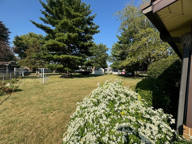 1518 Sharon Road Streator, IL 61364 - Photo 36 of 37 a view of swimming pool with a garden
