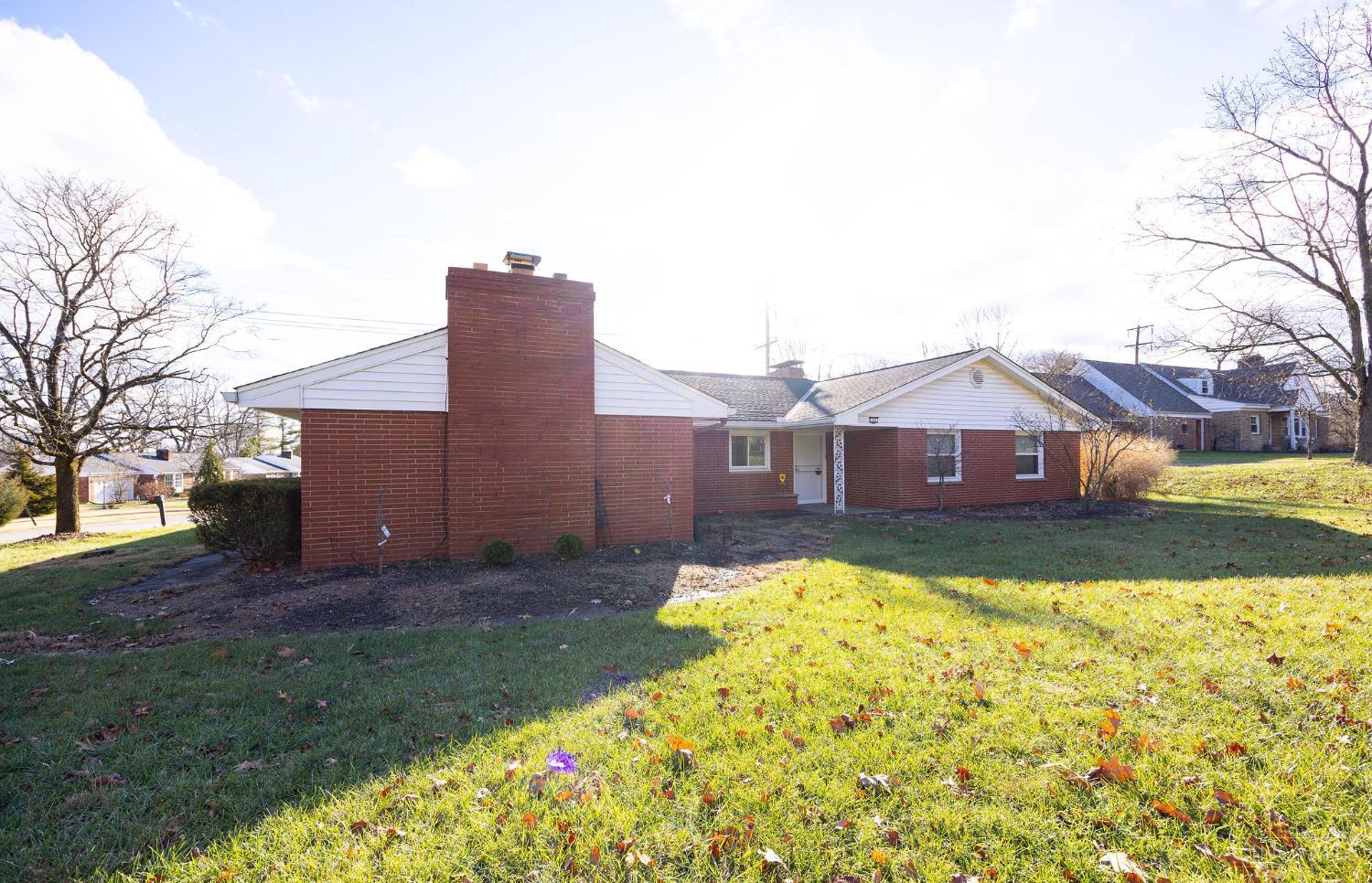 365 Columbia Road Hamilton, OH 45013 - Photo 4 of 45