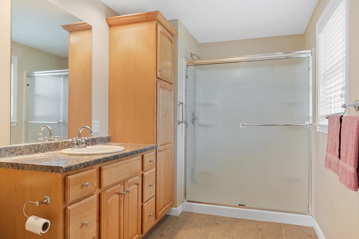 44 Hazen Road Bedford, NH 03110 - Photo 24 of 36 Gallery Image 24