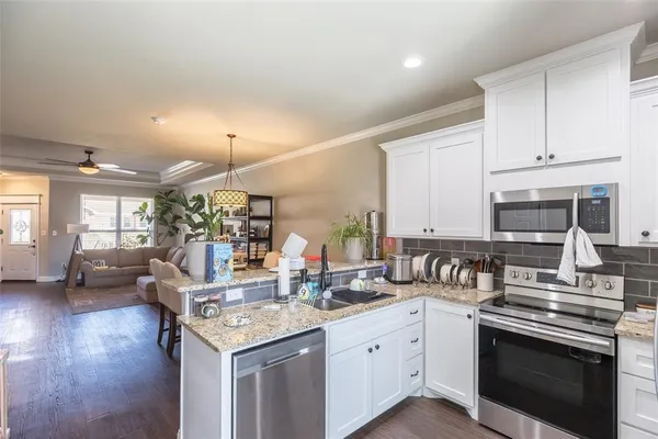 $560,000 | 7334 Mountain View Road, Abilene, TX 79602