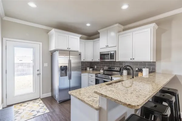 $560,000 | 7334 Mountain View Road, Abilene, TX 79602