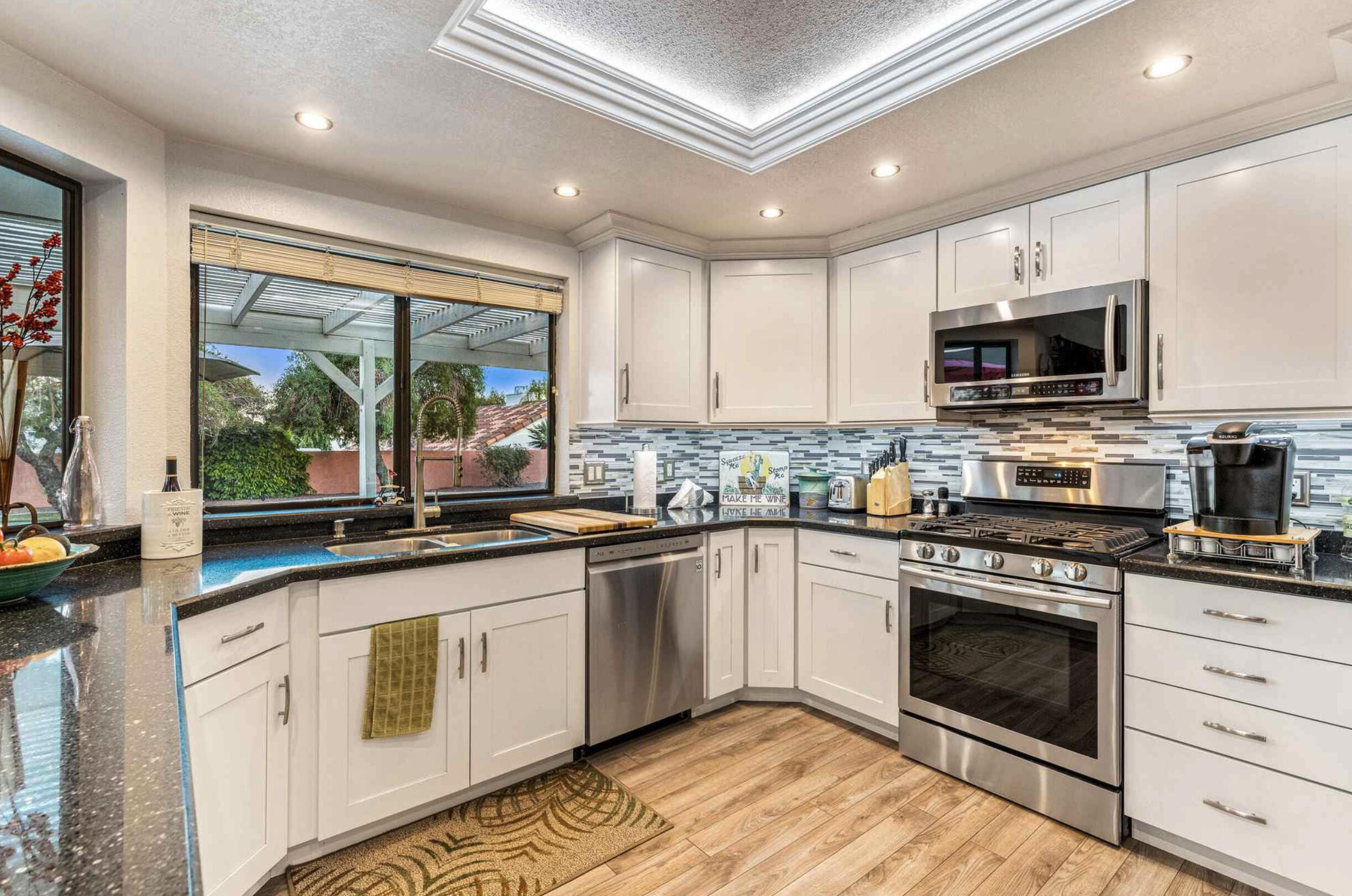 43622 Warner Trail Palm Desert, CA 92211 - Photo 11 of 56 Screen Shot 2022-05-25 at 1.21.19 PM