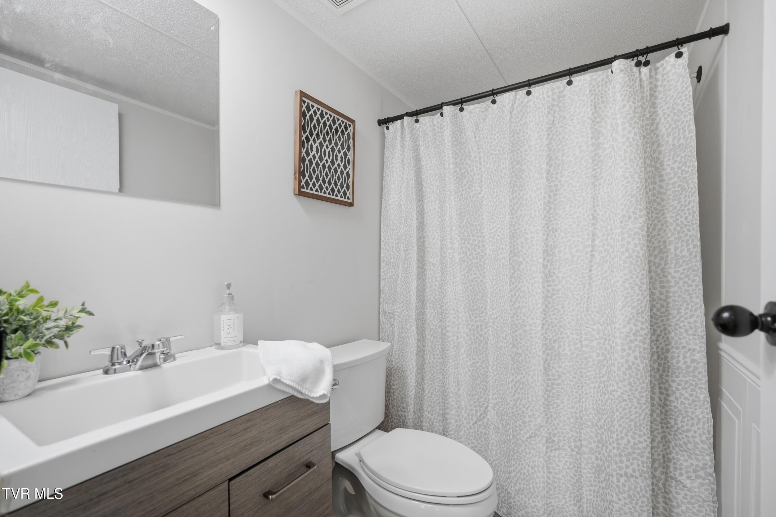 17953 Nordyke Road Bristol, VA 24202 - Photo 24 of 35 25_dsc02533